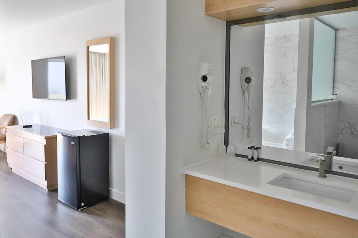 Motel Mascouche Екстериор снимка